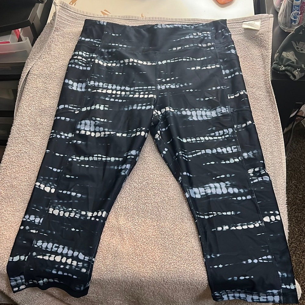 Capri Yoga Pants XL